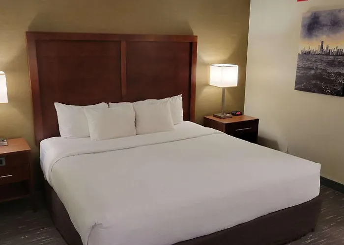 Western Chicago - Hotel