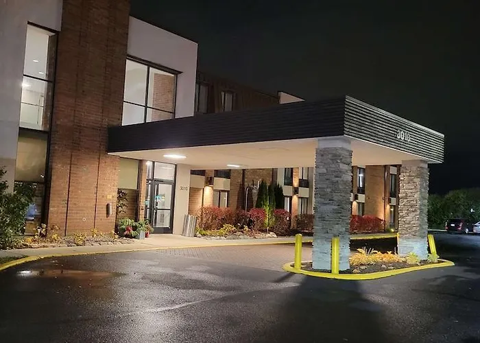 Western Chicago - Hotel Downers Grove