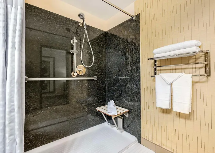 Western Chicago - Hotel 3*