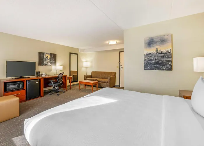 Western Chicago - Hotel