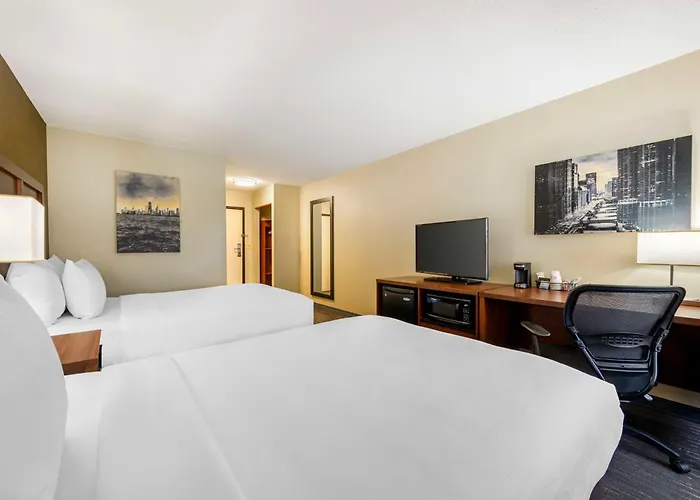 Western Chicago - Hotel Downers Grove