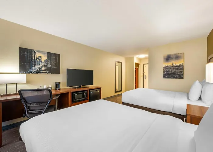 Western Chicago - 3*