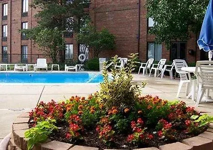 Western Chicago - Hotel